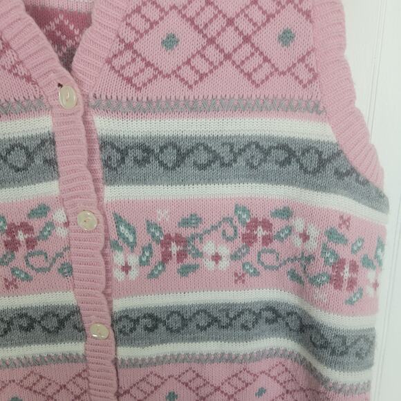 VTG Pink Fair Isle Floral Button Sweater Vest Size Medium - Picture 2 of 5